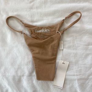 NEW Sara Ribbed Frankie’s Bikinis Bottoms